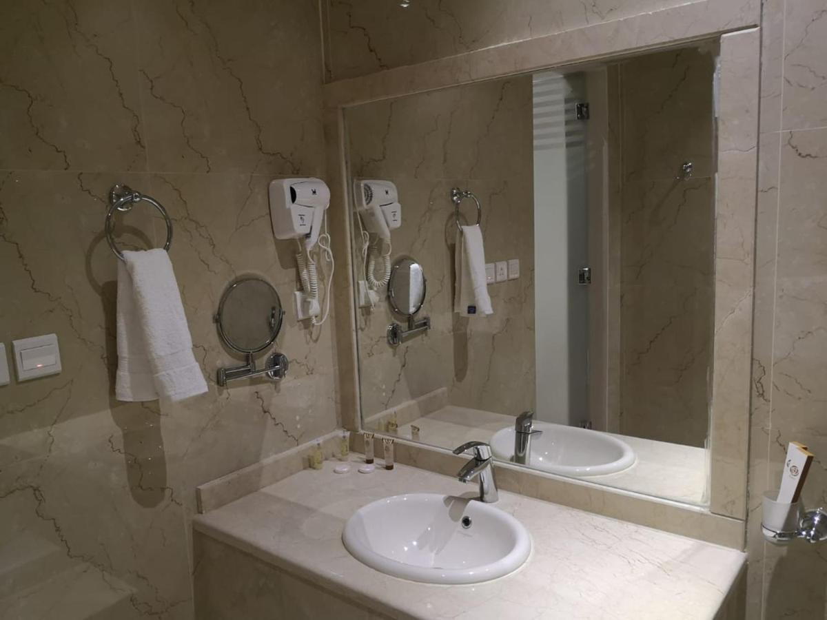 Makarem Hotel Apartments Ar Riyad Esterno foto